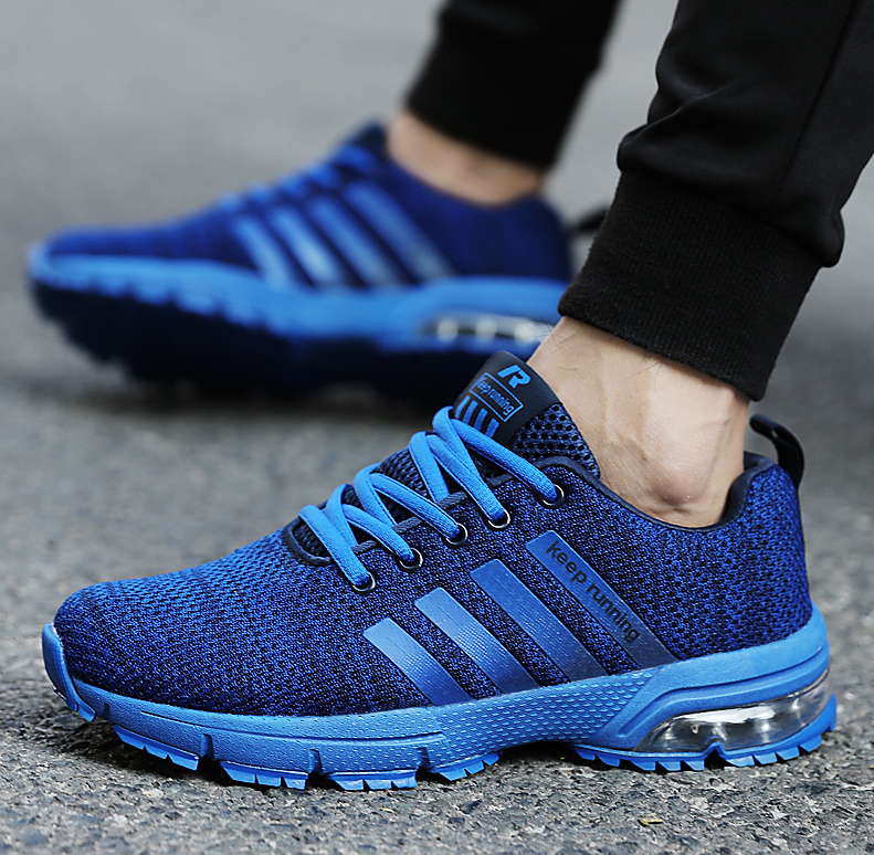 Selling couple sports shoes breathable mesh outdoor men and women running