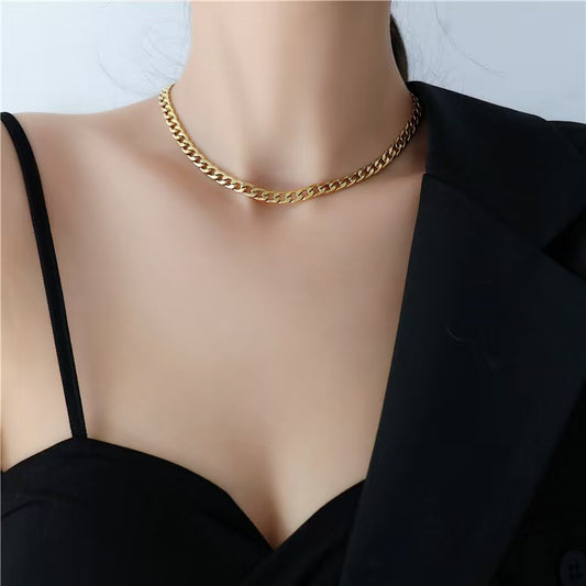 Fashionable Minimalist Cuban-link Necklace With A Premium Feel